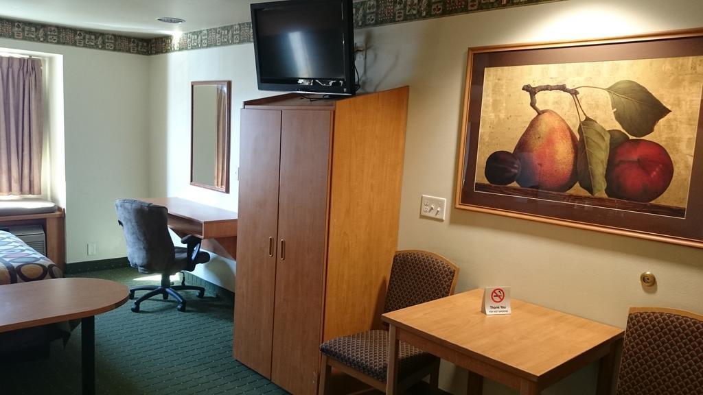 Super 8 By Wyndham Pride Midvale/Midvalley/Salt Lake City Oda fotoğraf