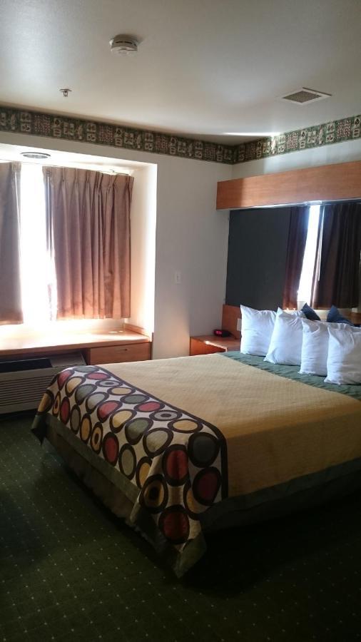 Super 8 By Wyndham Pride Midvale/Midvalley/Salt Lake City Oda fotoğraf